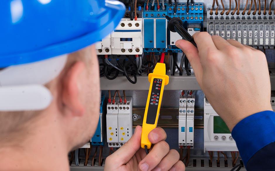 taux horaire électricien Compiègne